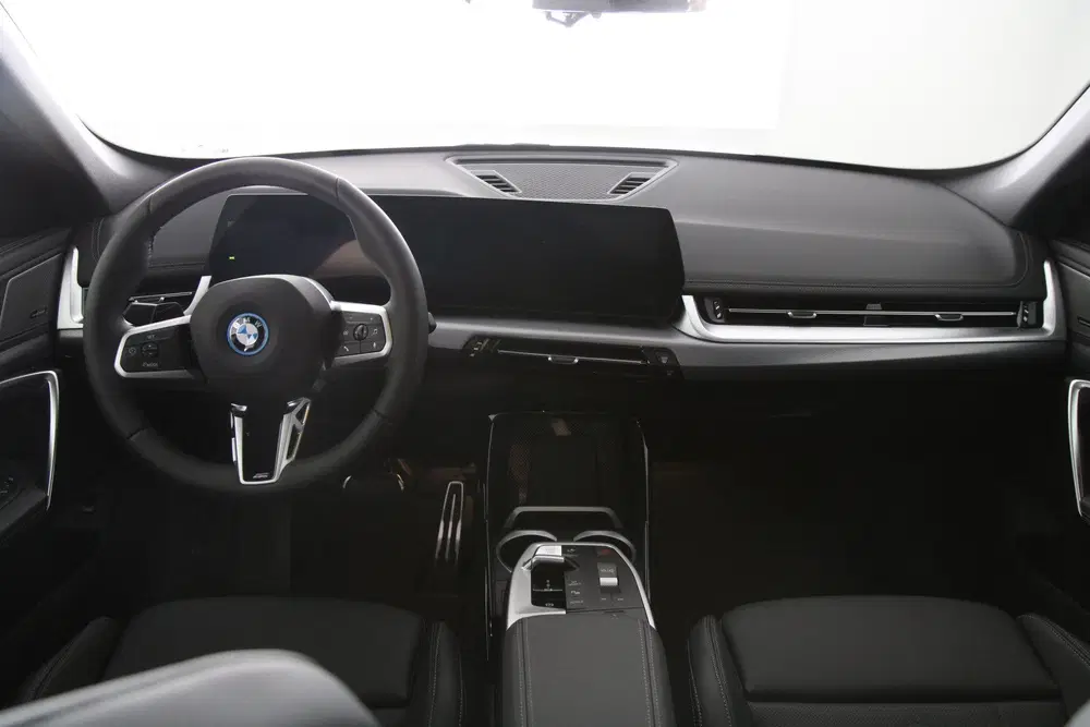 BMW iX1 eDrive20 67 kWh M-Sport Pro (bj 2026 uit 2026, foto 13