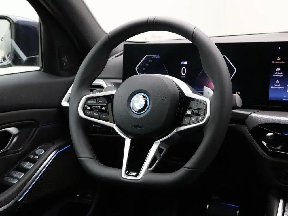 BMW 3-serie 330e M-Sport Pro (bj 2026 uit 2026, foto 2