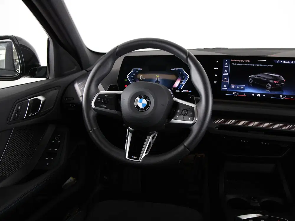 BMW 1-serie 120 M-Sport (bj 2025 uit 2025, foto 2