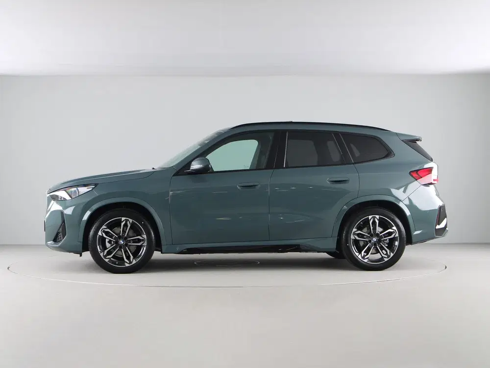 BMW iX1 eDrive20 67 kWh M Sport Edition (bj 2026 uit 2026, foto 12