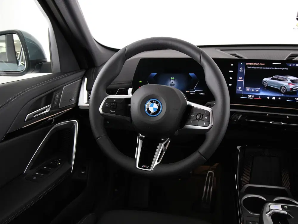 BMW iX1 eDrive20 67 kWh M Sport Edition (bj 2026 uit 2026, foto 2