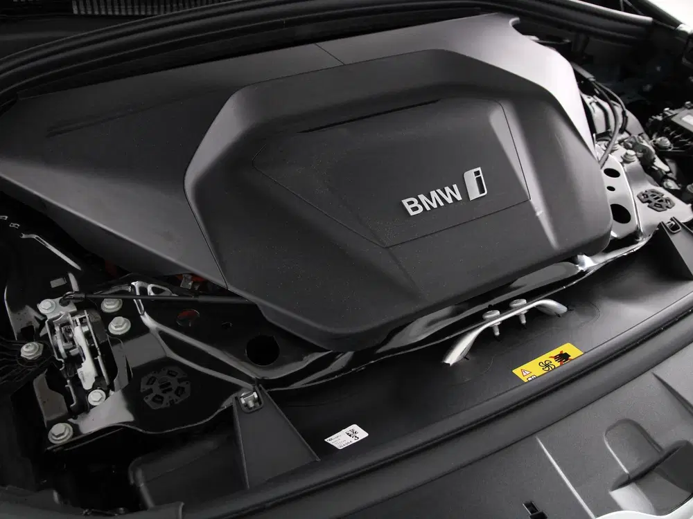 BMW iX1 eDrive20 67 kWh M Sport Edition (bj 2026 uit 2026, foto 4