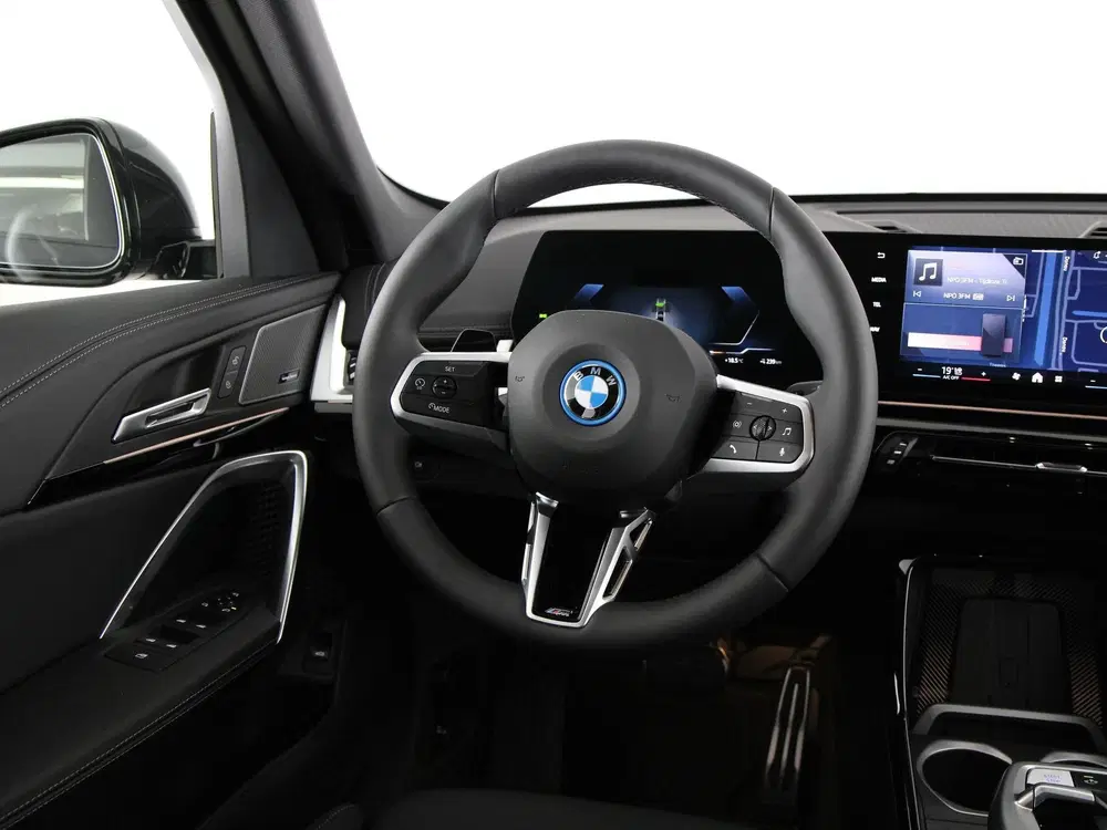 BMW iX1 eDrive20 67 kWh M Sport Edition (bj 2026 uit 2026, foto 2