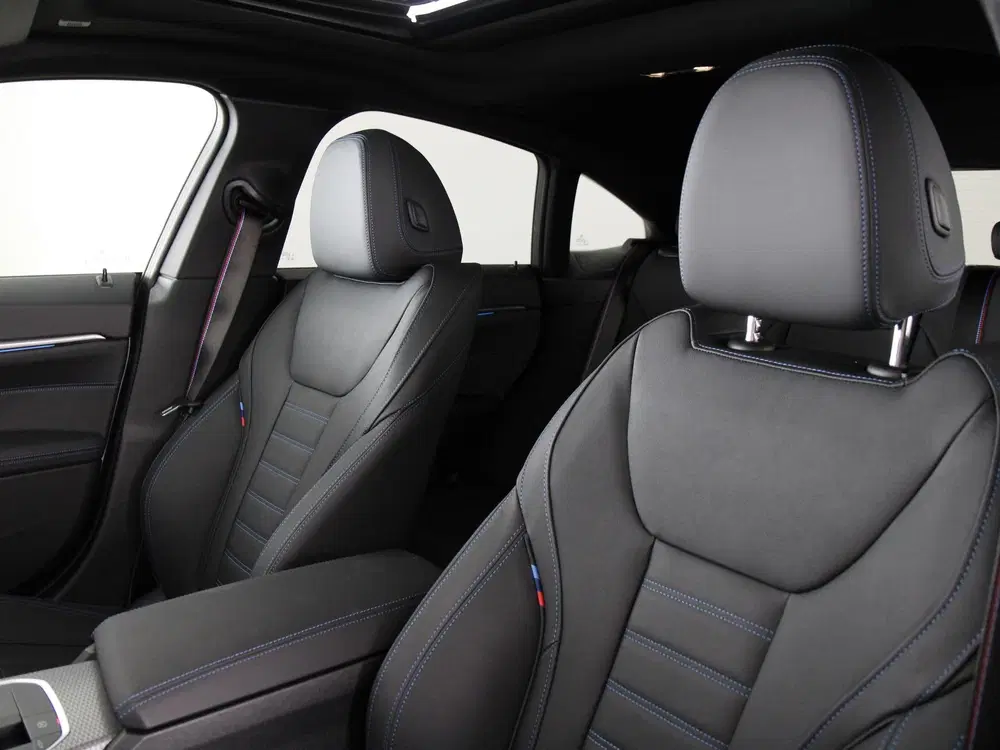 BMW i4 eDrive35 M-Sport Pro Edition 70 kWh (bj 20 uit 2026, foto 5