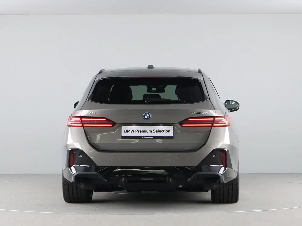 BMW i5 Touring eDrive40 84 kWh M-sport Pro (bj 20 uit 2026, foto 10