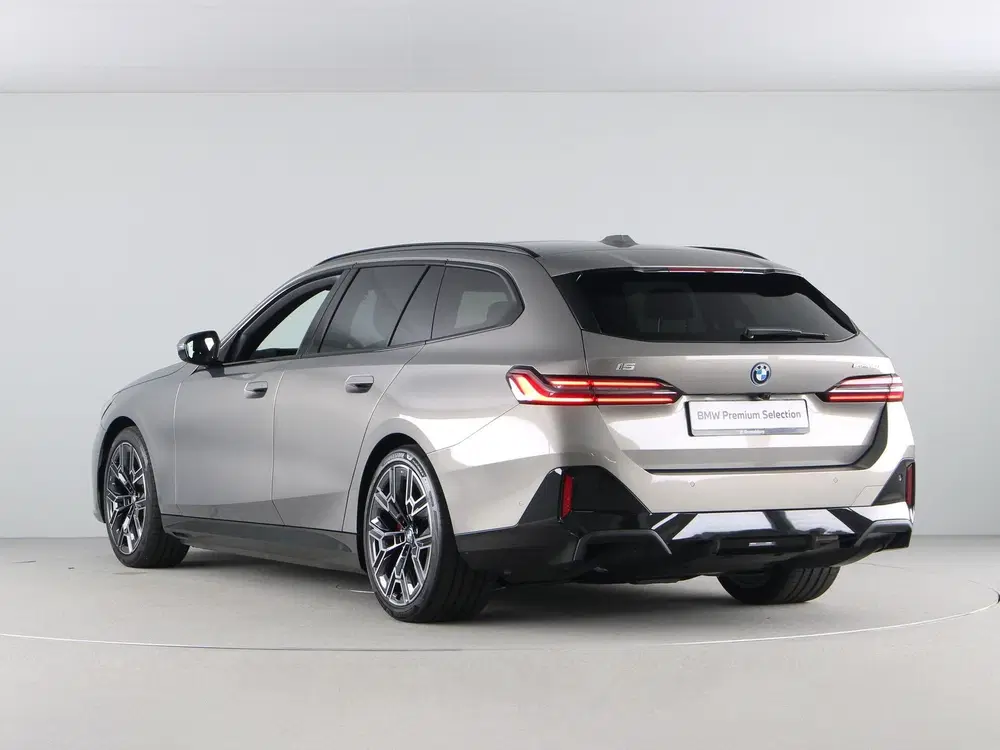 BMW i5 Touring eDrive40 84 kWh M-sport Pro (bj 20 uit 2026, foto 11
