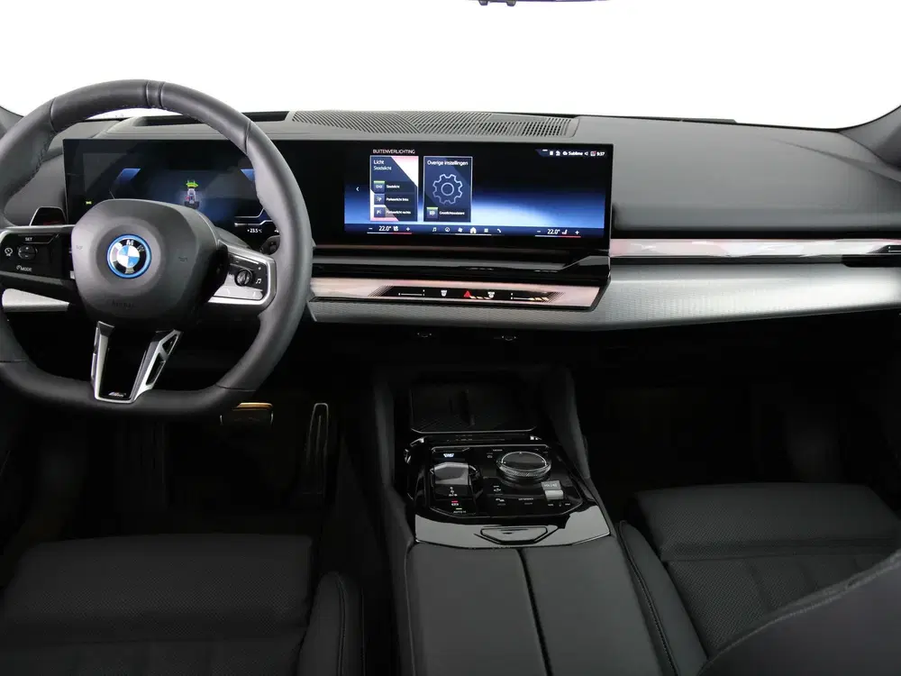 BMW i5 Touring eDrive40 84 kWh M-sport Pro (bj 20 uit 2026, foto 13