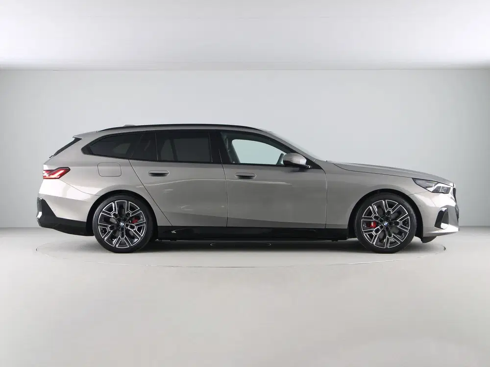 BMW i5 Touring eDrive40 84 kWh M-sport Pro (bj 20 uit 2026, foto 8