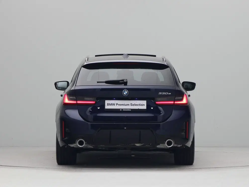 BMW 3-serie 330e Touring M Sport uit 2026, foto 10