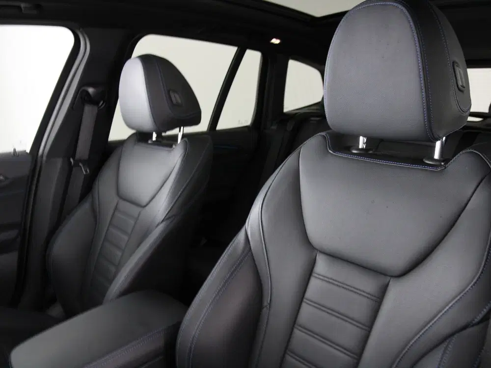BMW iX3 High Executive 80 kWh M-Sport Accu conditi uit 2024, foto 5
