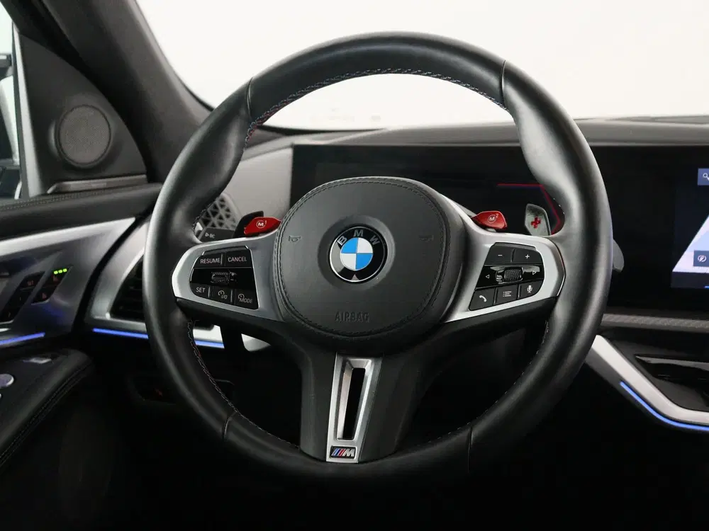 BMW XM PHEV 50e 30 kWh SoH 100% uit 2025, foto 2