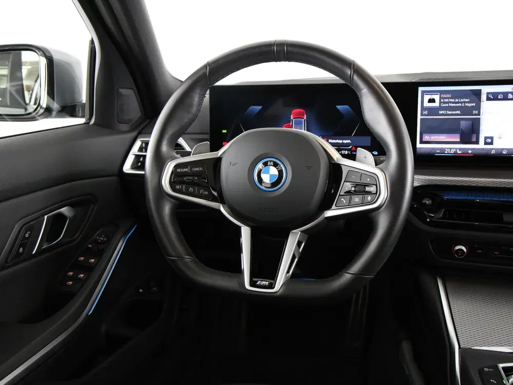 BMW 3-serie 330e Touring M-Sport (bj 2025 uit 2025, foto 2