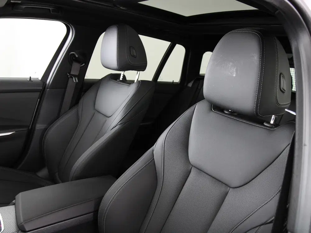 BMW 3-serie 330e Touring M-Sport (bj 2025 uit 2025, foto 5