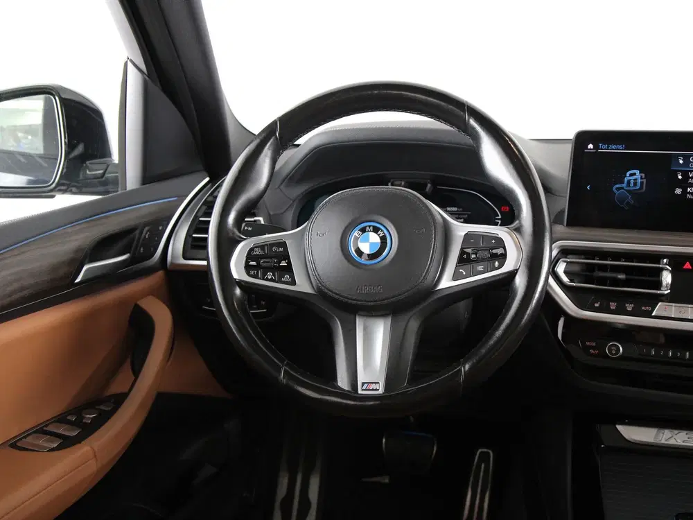 BMW iX3 80 kWh Executive M Sport (bj 2022 uit 2022, foto 2