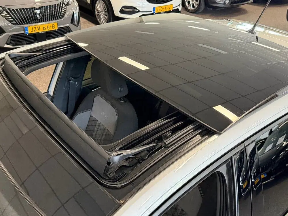 Volkswagen Taigo 1.0 TSI R-Line CAP-PLAY uit 2024, foto 10