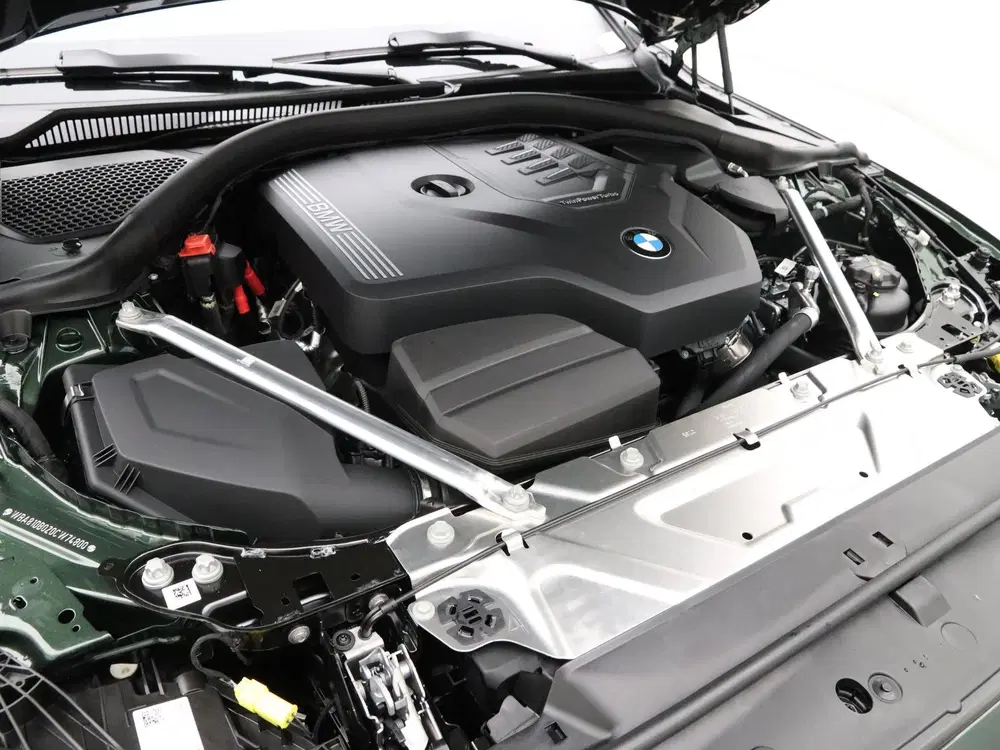 BMW 4-serie Cabrio 420i MALACHITE GREEN II METALLIC uit 2026, foto 5