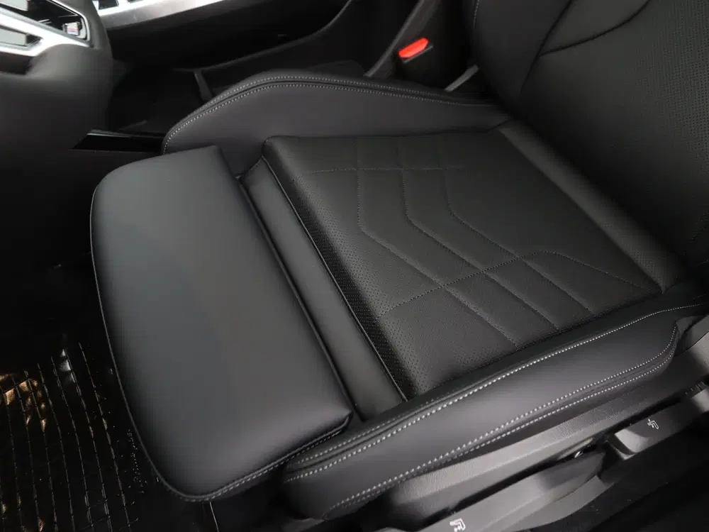BMW iX2 eDrive20 67 kWh M Sport Edition (bj 2026 uit 2026, foto 14