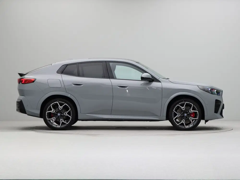 BMW iX2 eDrive20 67 kWh M Sport Edition (bj 2026 uit 2026, foto 7