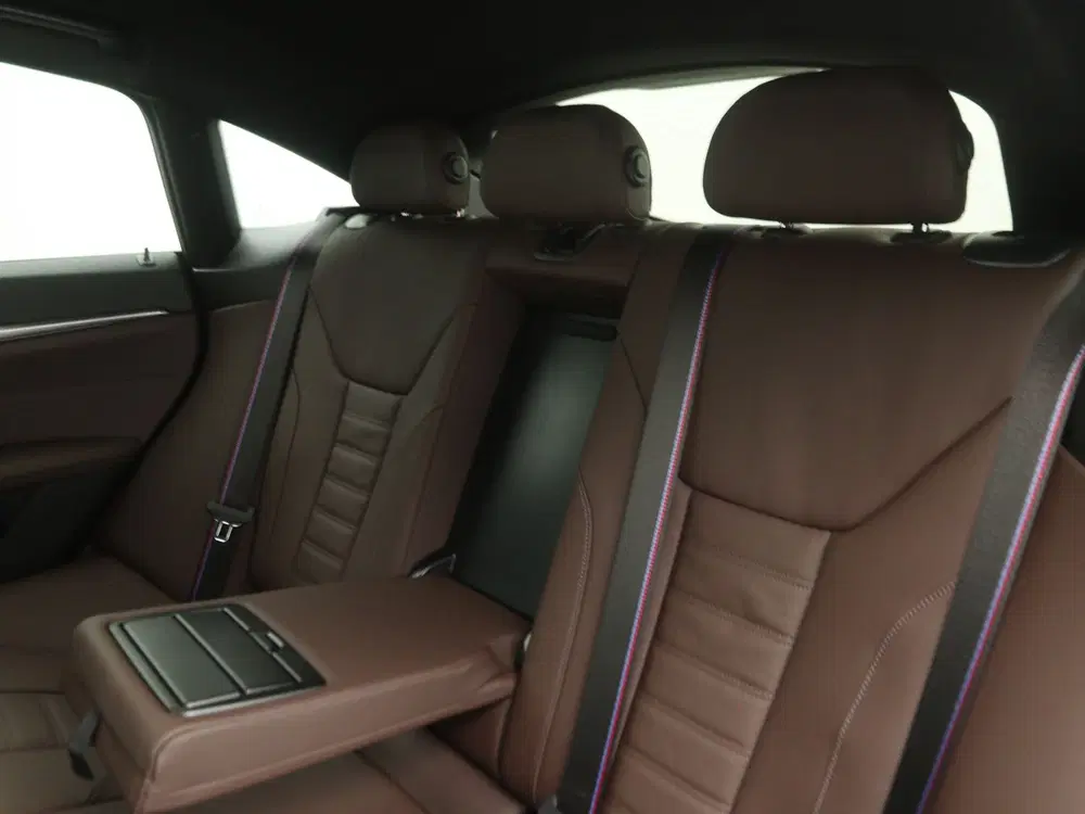 BMW i4 eDrive35 M Sport Edition (bj 2026 uit 2026, foto 15