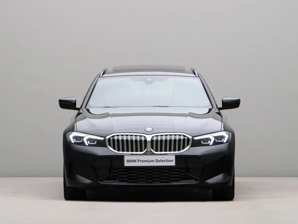 BMW 3-serie 330e Touring M-Sport uit 2025, foto 6