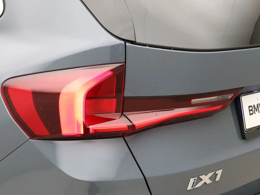 BMW iX1 xDrive30 Launch Edition 67 kWh (bj 2023 uit 2023, foto 11