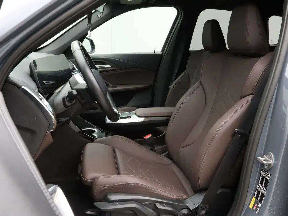 BMW iX1 xDrive30 Launch Edition 67 kWh (bj 2023 uit 2023, foto 12