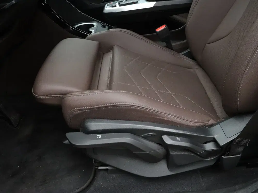 BMW iX1 xDrive30 Launch Edition 67 kWh (bj 2023 uit 2023, foto 13