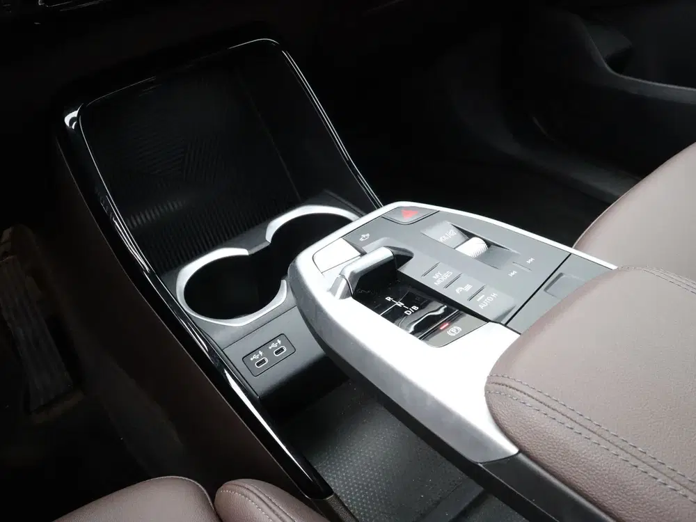 BMW iX1 xDrive30 Launch Edition 67 kWh (bj 2023 uit 2023, foto 15