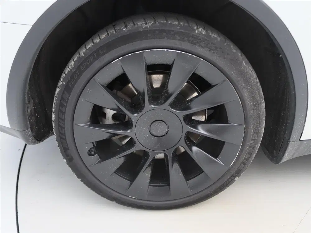 Tesla Model Y Long Range AWD 75kWh 351pk 93.7% SoH [ TRE uit 2023, foto 9