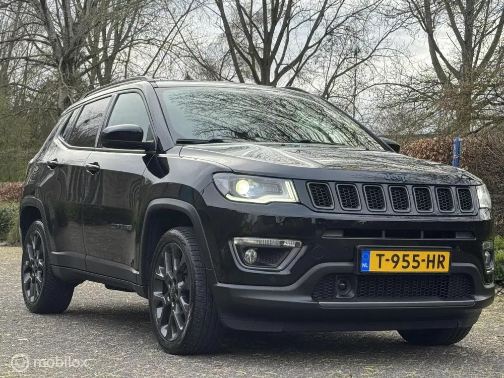 Jeep Compass 4xe 240 Plug-in Hybrid Electric S uit 2021, foto 4