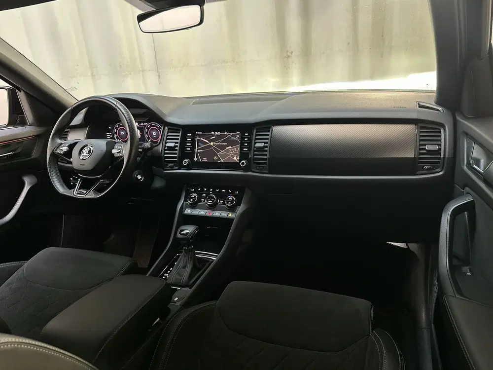 Skoda Kodiaq 1.5 TSI 150pk DSG Sportline Business Alcan uit 2021, foto 2