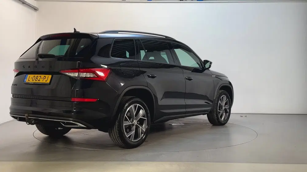 Skoda Kodiaq 1.5 TSI 150pk DSG Sportline Business Alcan uit 2021, foto 3