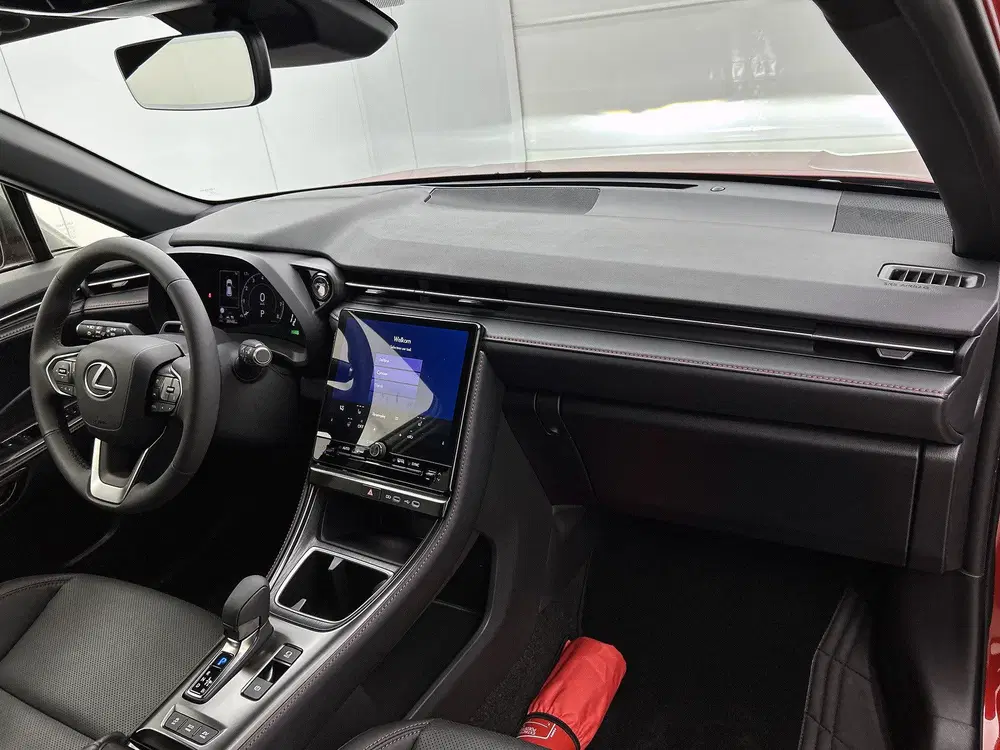 Lexus LBX Emotion 2WD uit 2025, foto 6