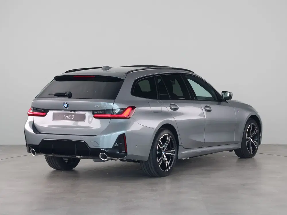 BMW 3-serie 330e Touring Accu conditie 100% (bj 2026) uit 2026, foto 10