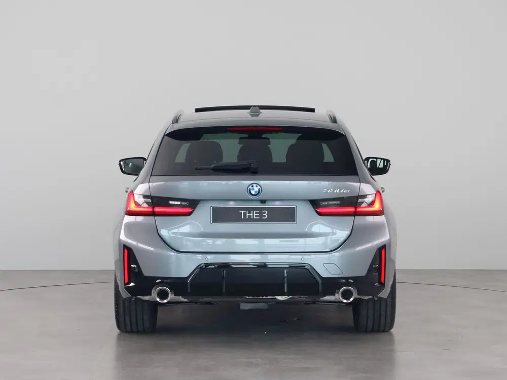 BMW 3-serie 330e Touring Accu conditie 100% (bj 2026) uit 2026, foto 11