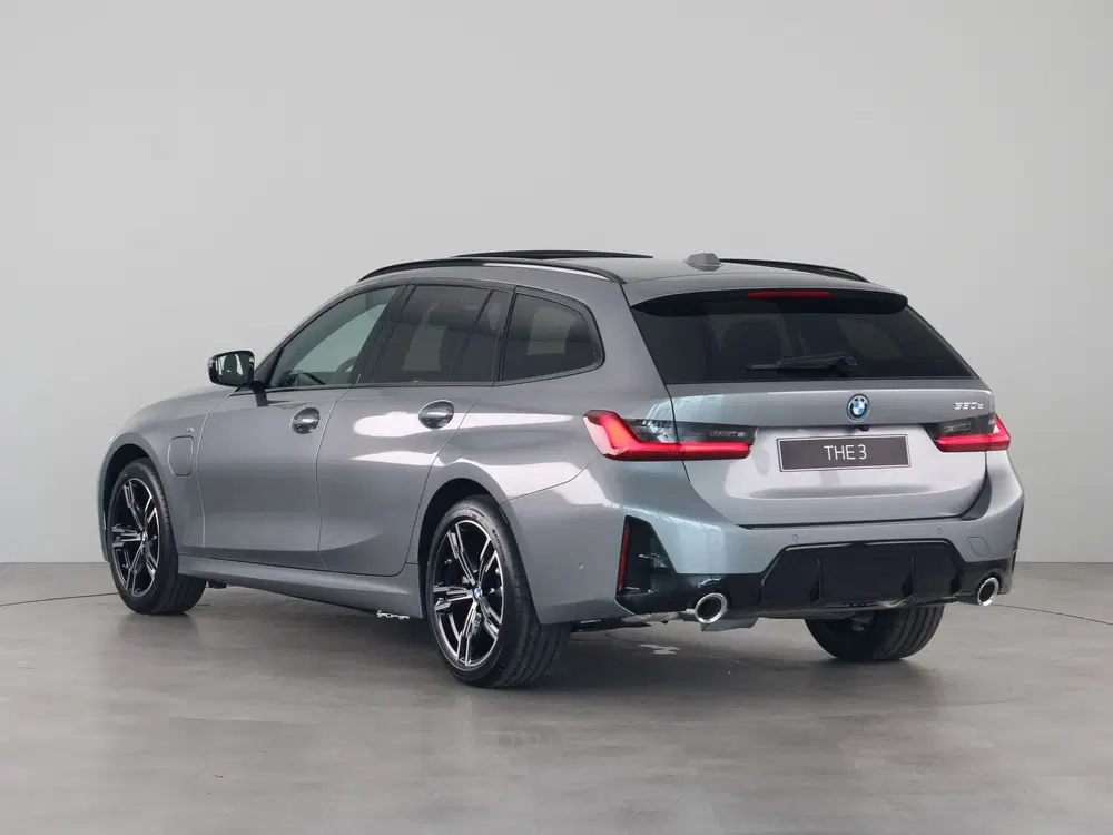 BMW 3-serie 330e Touring Accu conditie 100% (bj 2026) uit 2026, foto 12