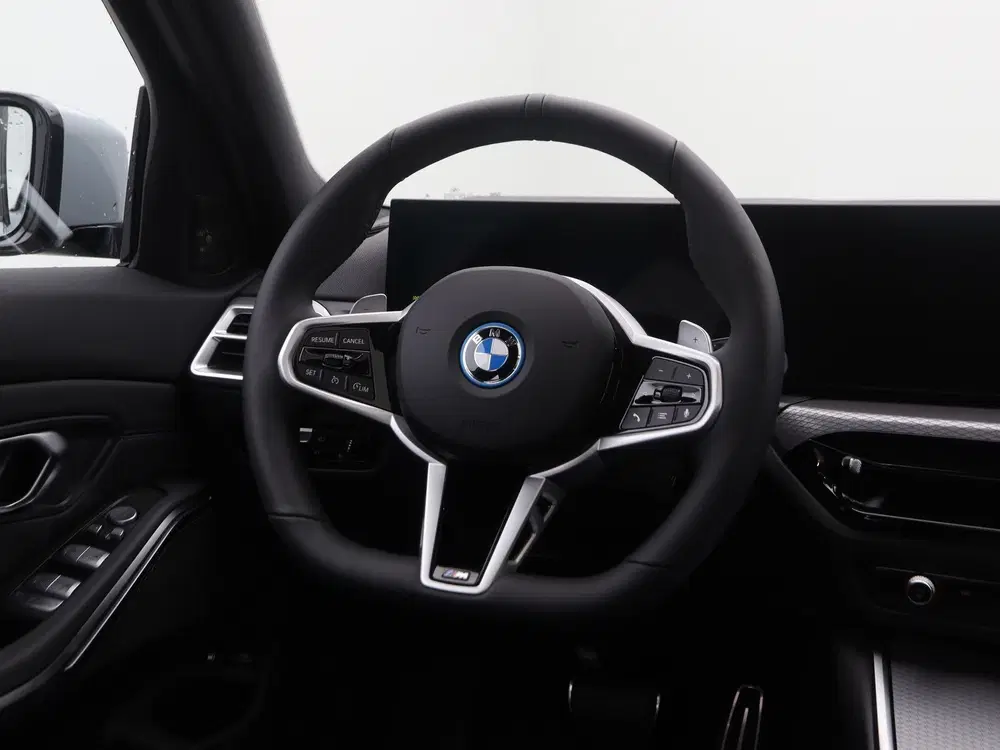 BMW 3-serie 330e Touring Accu conditie 100% (bj 2026) uit 2026, foto 2