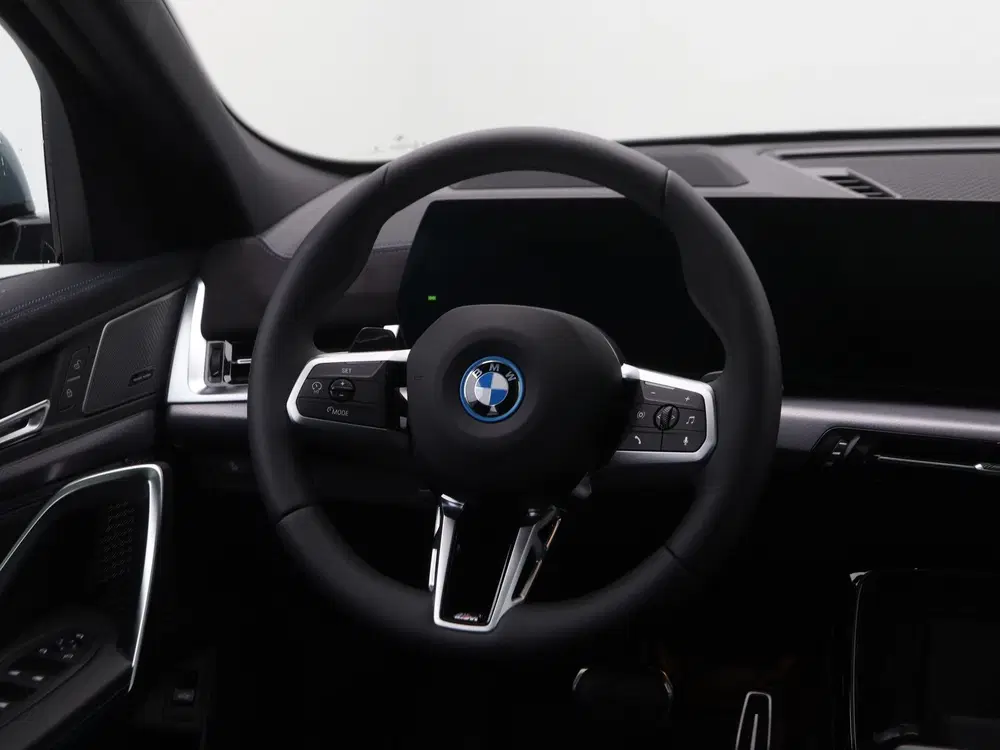 BMW iX2 eDrive20 67 kWh M Sport Pro (bj 2026 uit 2026, foto 2