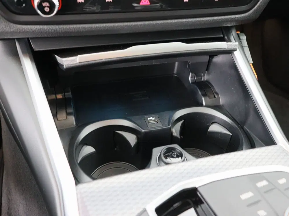 BMW 3-serie 330e Touring M-Sport Pro uit 2026, foto 10