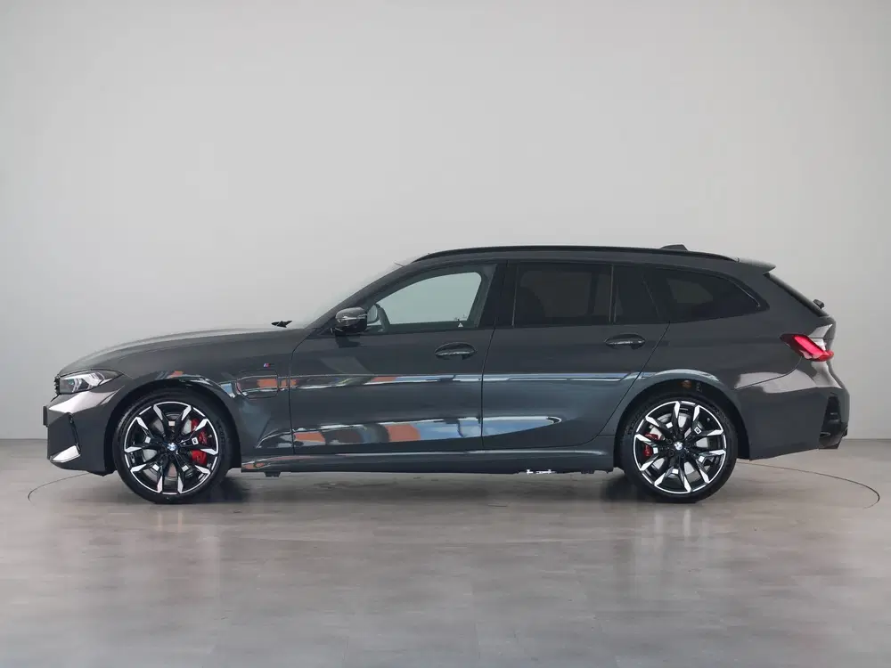 BMW 3-serie 330e Touring M-Sport Pro uit 2026, foto 8