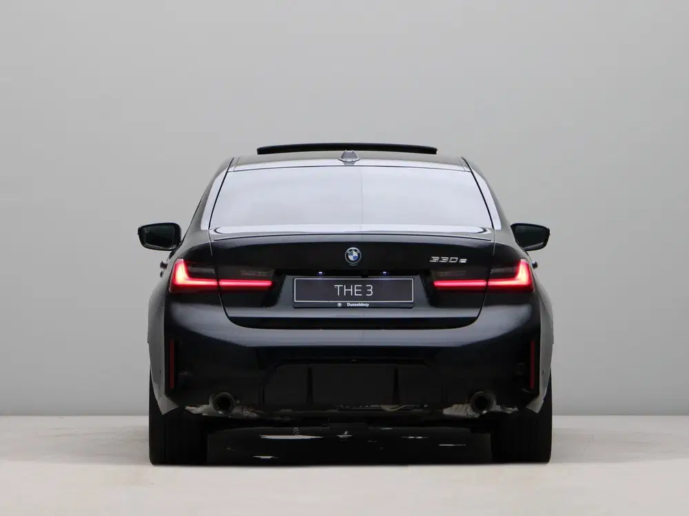 BMW 3-serie 330e Sedan M-Sport Pro uit 2026, foto 10