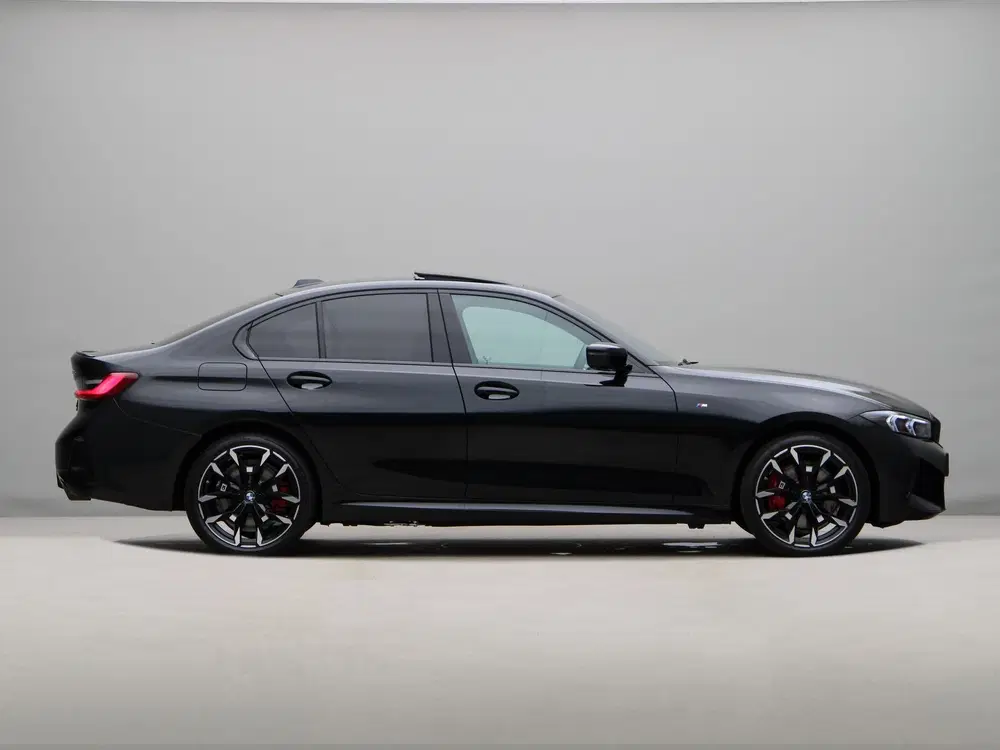 BMW 3-serie 330e Sedan M-Sport Pro uit 2026, foto 8