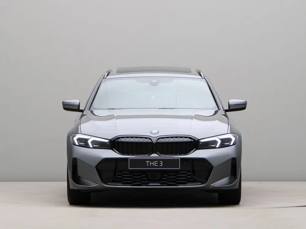 BMW 3-serie 330e Touring M Sport Pro uit 2026, foto 6