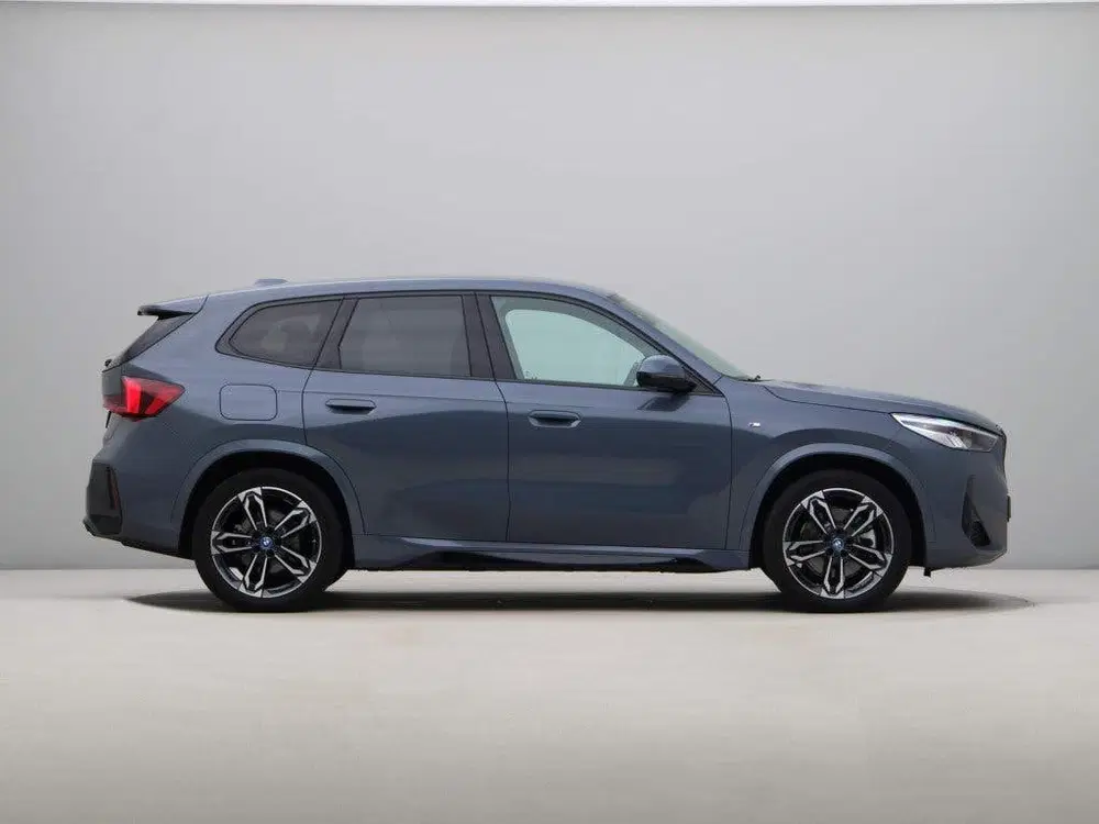 BMW iX1 xDrive30 Launch Edition 67 kWh SoH 98% (bj uit 2023, foto 4