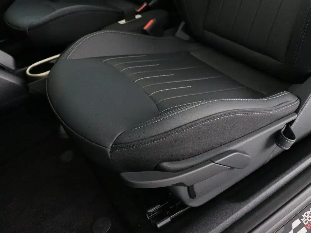 Mini John Cooper Works E John Cooper Works Pakket M PRIVATE LEASE uit 2026, foto 15