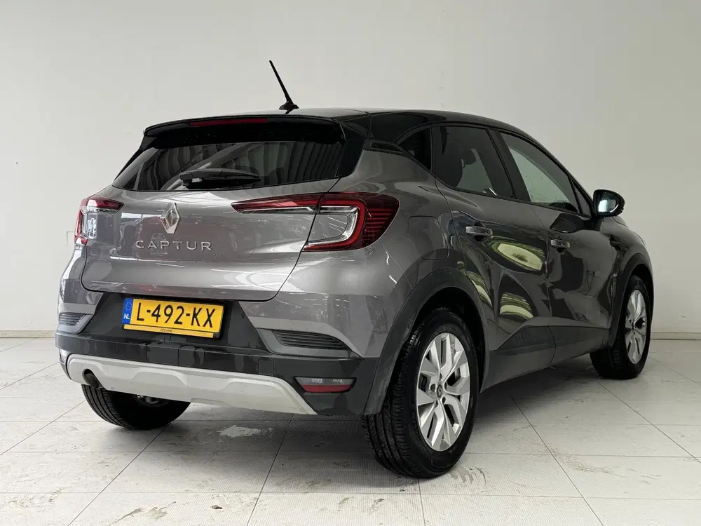 Renault Captur 1.0 TCe 90 Zen uit 2021, foto 2