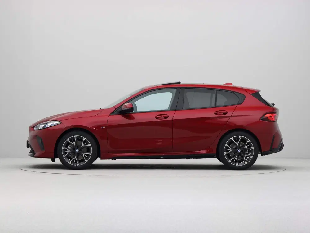 BMW 1-serie 120 M Sport uit 2025, foto 12