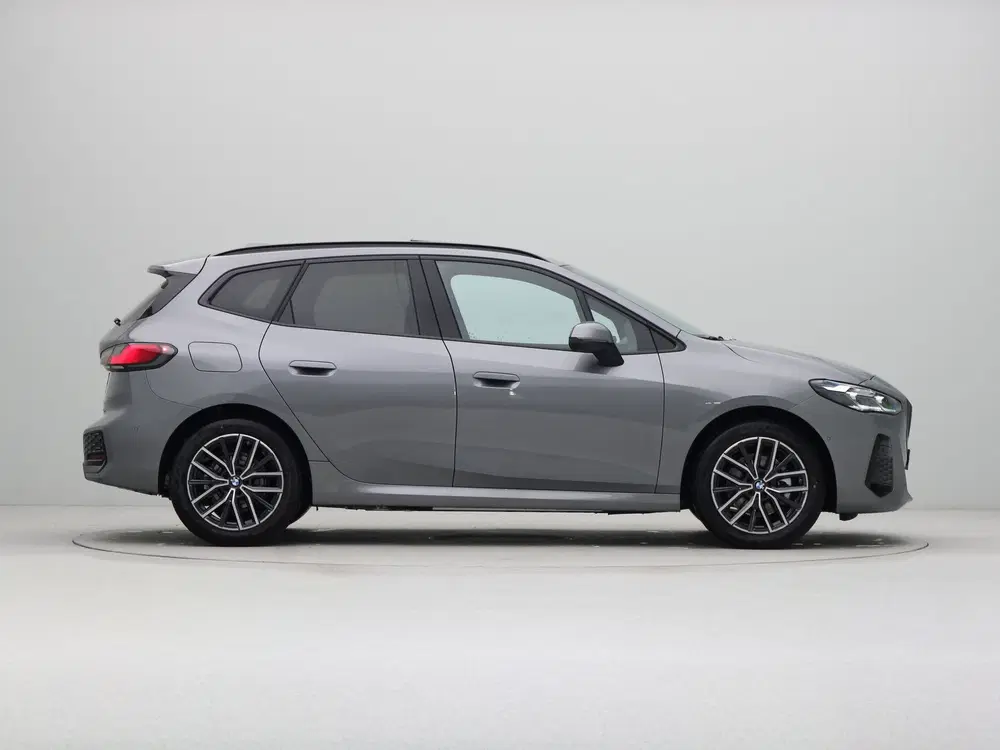 BMW 2-serie 225e Active Tourer xDrive M Sport uit 2026, foto 4