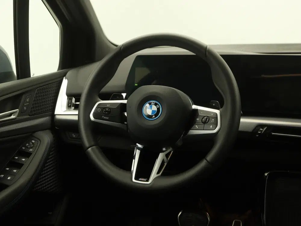 BMW 2-serie 230e Active Tourer xDrive M Sport uit 2025, foto 2
