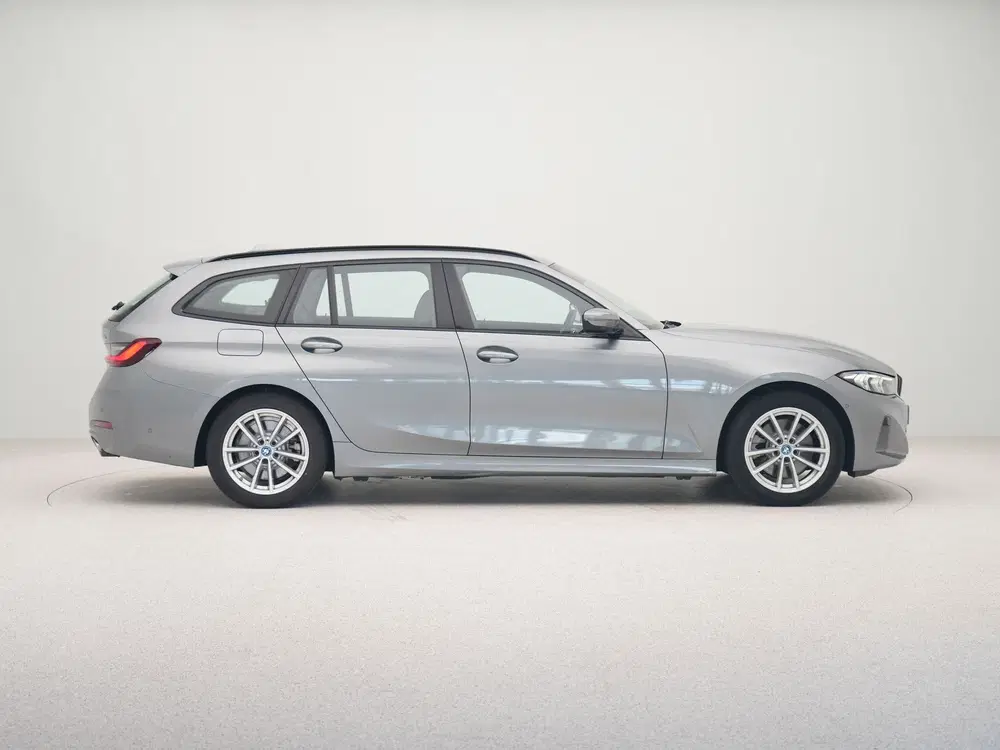 BMW 3-serie 320e Touring Accu conditie 100% (bj 2023) uit 2023, foto 7